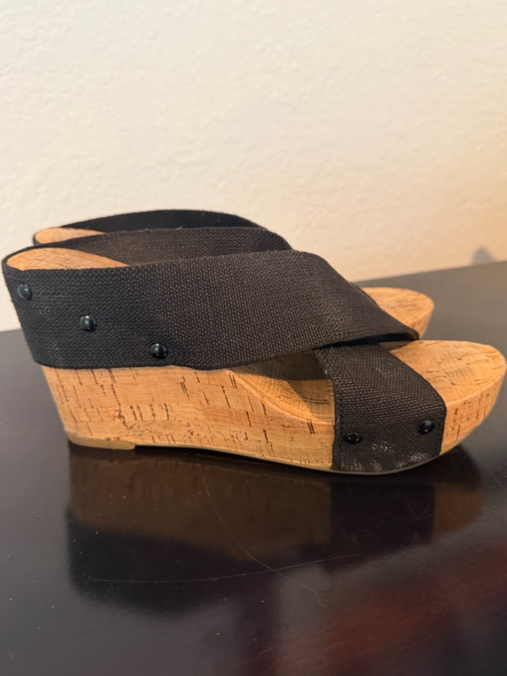 Women’s Lucky Brand Size 7.5 Black Crisscross Cork Wedge Platform Shoes - Picture 2 of 4